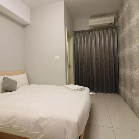 Story Of Lane Apartment Тайджун Екстериор снимка